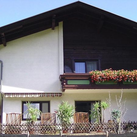 Appartement Ria บาด ไคลน์เคิร์ชไฮม์ ภายนอก รูปภาพ