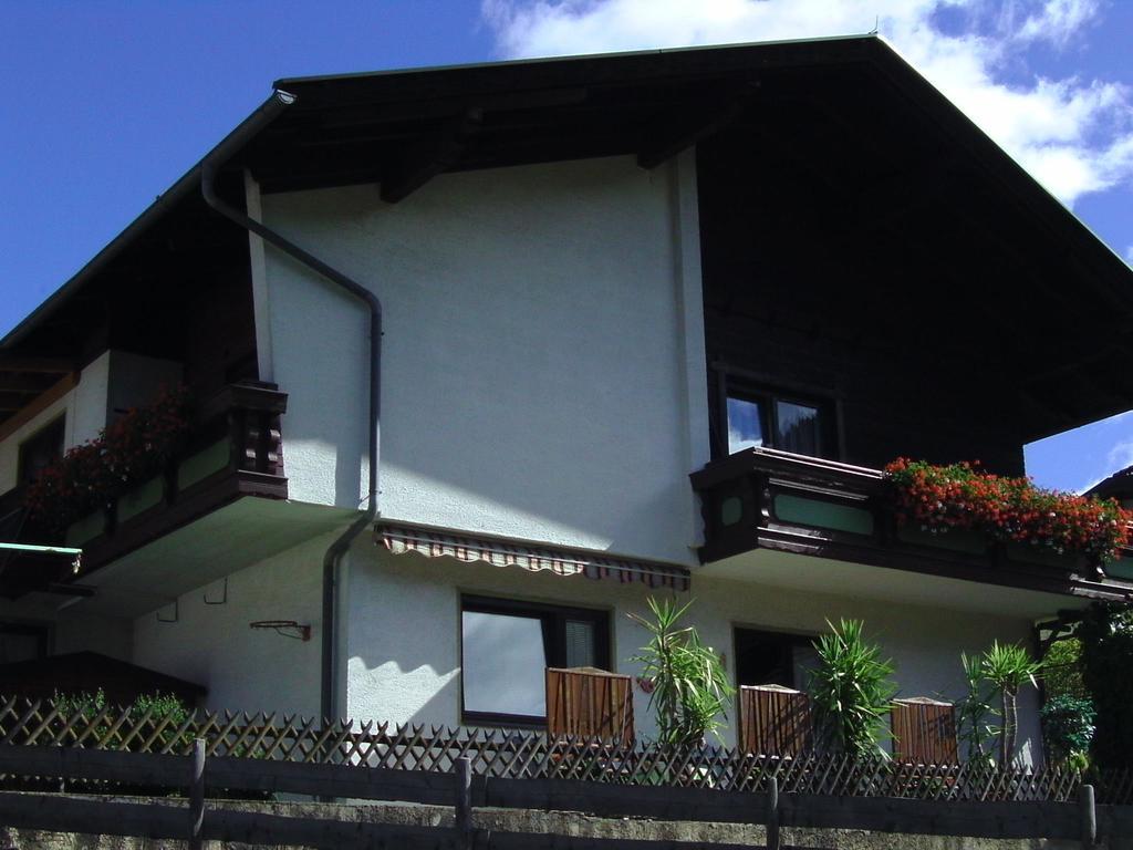 Appartement Ria บาด ไคลน์เคิร์ชไฮม์ ภายนอก รูปภาพ