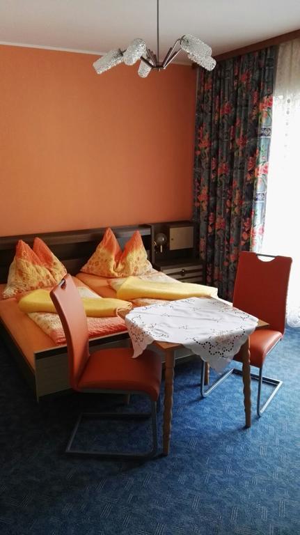 Appartement Ria บาด ไคลน์เคิร์ชไฮม์ ภายนอก รูปภาพ